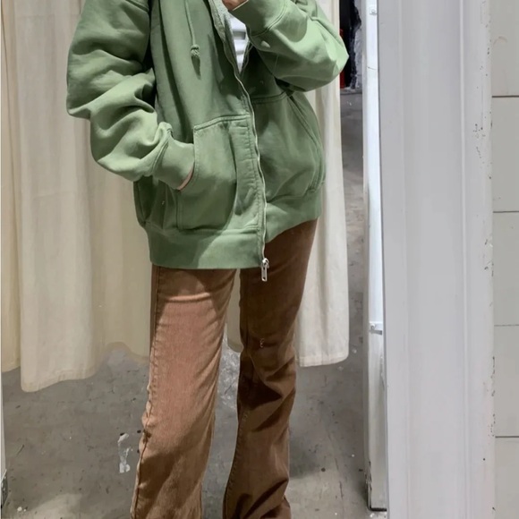 ｛Brandy❤️Melville｝Brand New Christy Hoodie/onesized fit, zip-up - Picture 10 of 10